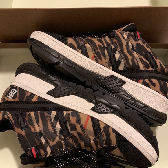 Burberry shoes | leopard print union sneakers | low top sneakers - Picture 6 of 8